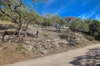 13908 Skyline Drive, Austin, TX 78732 - Photo 6