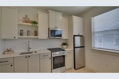 7208 Providence Avenue #2, Austin, TX 78752 - Photo 6