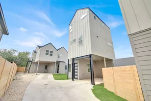 7208 Providence Ave, Austin, TX 78752 - Photo 16