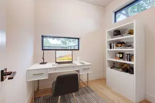 311-1 Havana St, Austin, TX 78704 - Photo 8