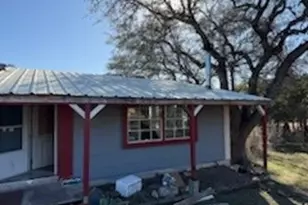 21405 Horseshoe Loop, Lago Vista, TX 78645 - Photo 1