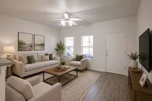 1102 E 3rd St, Georgetown, TX 78626 - Photo 1