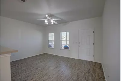 1102 E 3rd Street, Georgetown, TX 78626 - Photo 6