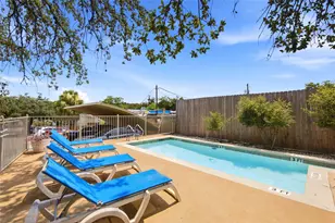2302 E Side Dr, Austin, TX 78704 - Photo 2