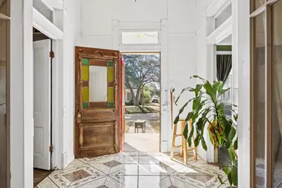 606 W Bell Avenue, Rockdale, TX 76567 - Photo 2