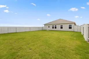 2460 Winding Creek Rd, Kyle, TX 78640 - Photo 20