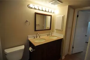 501 W 26th St, Austin, TX 78705 - Photo 14