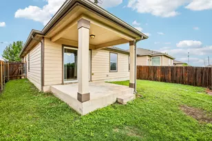 13637 Abraham Lincoln St, Manor, TX 78653 - Photo 32