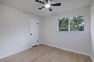 12116 Mosley Ln, Austin, TX 78727 - Photo 16