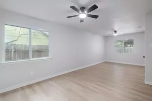 12116 Mosley Ln, Austin, TX 78727 - Photo 20