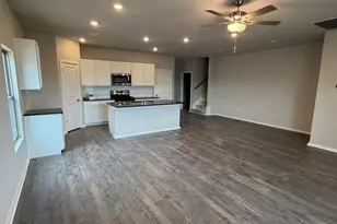 25537 Flora Bella Ln, Elgin, TX 78621 - Photo 6