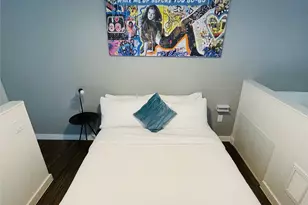 49 Navasota St, Austin, TX 78702 - Photo 8