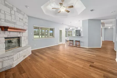 101 Lakeview Lane, Georgetown, TX 78633 - Photo 10