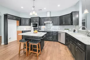 101 Lakeview Ln, Georgetown, TX 78633 - Photo 10