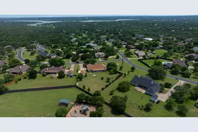 101 Lakeview Lane, Georgetown, TX 78633 - Photo 1
