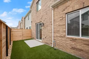 17401 Homestead Haven Dr, Bee Cave, TX 78738 - Photo 16