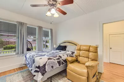 864 N Franklin Street, La Grange, TX 78945 - Photo 14