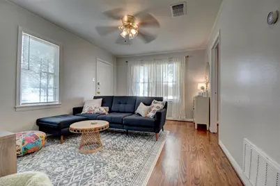 508 Turney Street, Smithville, TX 78957 - Photo 4