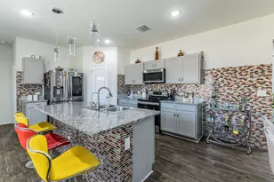 19000 Romano Dr, Elgin, TX 78621 - Photo 6