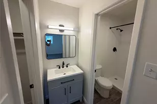 104 E 32nd St, Austin, TX 78705 - Photo 6
