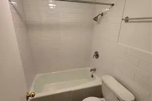 104 E 32nd St, Austin, TX 78705 - Photo 4