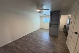 104 E 32nd St, Austin, TX 78705 - Photo 12