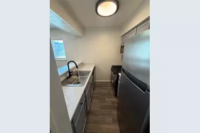 104 E 32nd Street #103, Austin, TX 78705 - Photo 8