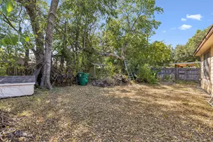 3007 E 4th St, Austin, TX 78702 - Photo 16