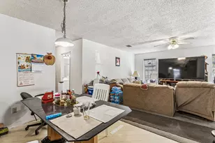 3007 E 4th St, Austin, TX 78702 - Photo 20