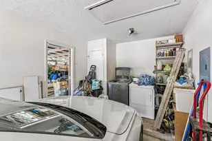 3007 E 4th St, Austin, TX 78702 - Photo 36