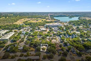 3007 E 4th St, Austin, TX 78702 - Photo 2