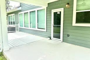 108 W Keamuku Ct, Bastrop, TX 78602 - Photo 2