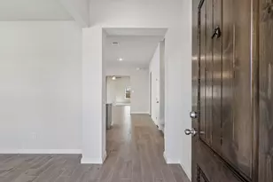 224 Ironshoe Trl, Liberty Hill, TX 78642 - Photo 6