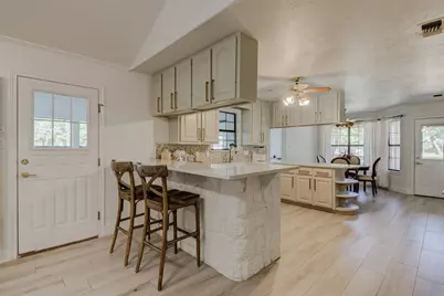 604 Oakwood Drive, Buda, TX 78610 - Photo 10