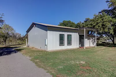 604 Oakwood Drive, Buda, TX 78610 - Photo 32