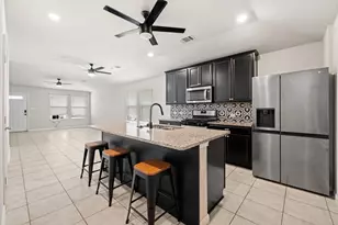 202 Low Bramble Dr, Hutto, TX 78634 - Photo 12