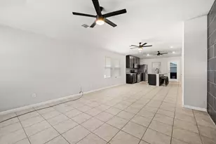 202 Low Bramble Dr, Hutto, TX 78634 - Photo 4