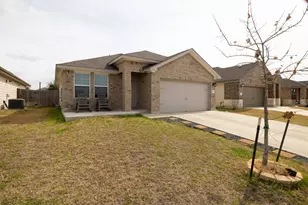 202 Low Bramble Dr, Hutto, TX 78634 - Photo 2