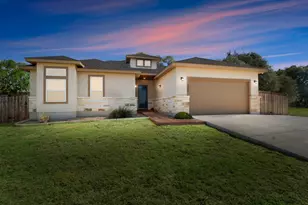 128 Hiram Cook, Blanco, TX 78606 - Photo 2