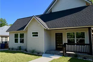 705 Harris Ave, Austin, TX 78705 - Photo 1