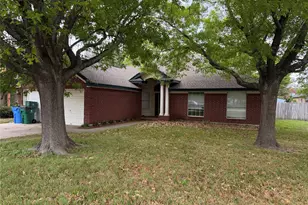 705 Split Oak Dr, Pflugerville, TX 78660 - Photo 1