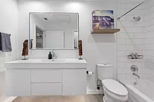 2124 E 6th St, Austin, TX 78702 - Photo 28