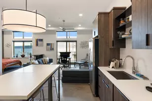 2124 E 6th St, Austin, TX 78702 - Photo 8