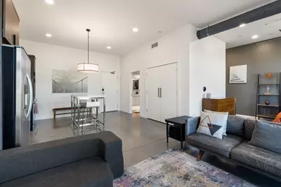2124 E 6th Street #212, Austin, TX 78702 - Photo 14