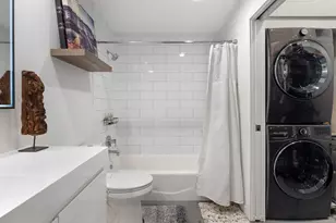 2124 E 6th St, Austin, TX 78702 - Photo 30