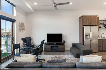 2124 E 6th Street #212, Austin, TX 78702 - Photo 12