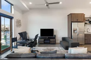 2124 E 6th St, Austin, TX 78702 - Photo 12