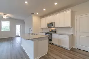 544 View Dr, Georgetown, TX 78628 - Photo 6