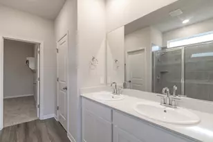 544 View Dr, Georgetown, TX 78628 - Photo 10
