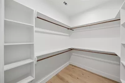 237 E Brenham Street, Giddings, TX 78942 - Photo 20